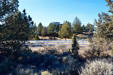 61065 Groff Rd, Bend, OR 97702 photo 8