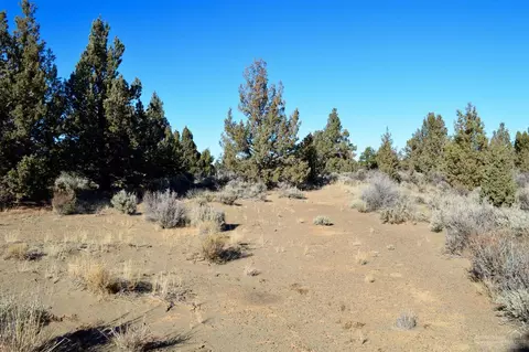 61065 Groff Rd, Bend, OR 97702 photo 5