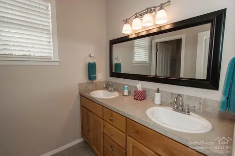2401 NW High Lakes Loop, Bend, OR 97703 photo 20
