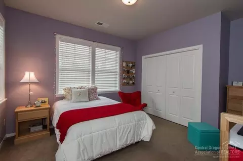 2401 NW High Lakes Loop, Bend, OR 97703 photo 18