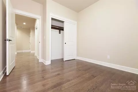 20899 Gateway Dr, Bend, OR 97702 photo 7