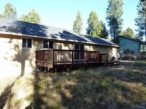 16881 Indio Dr, Bend, OR 97707 photo 4