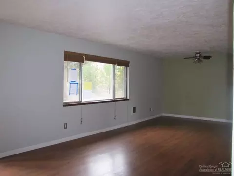 16149 Amber Ln, La Pine, OR 97739 photo 3