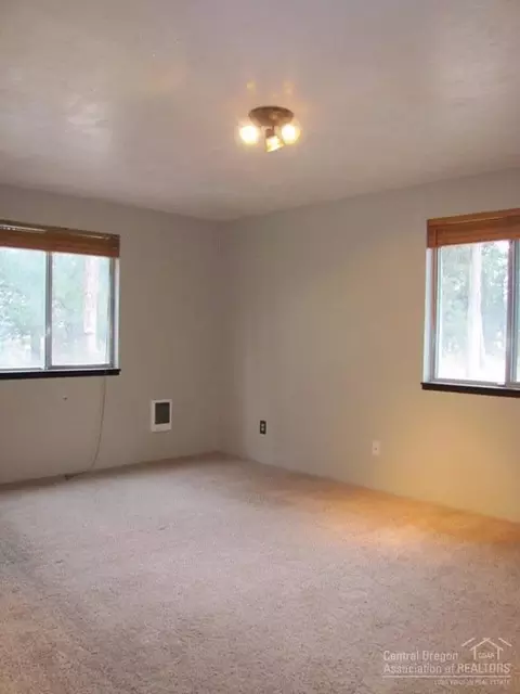 16149 Amber Ln, La Pine, OR 97739 photo 8