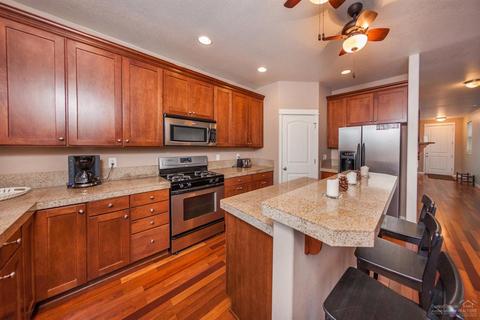 2878 NE Jackdaw Dr, Bend, OR 97701 photo 5