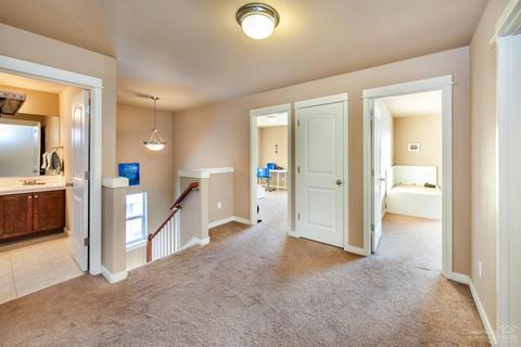 2878 NE Jackdaw Dr, Bend, OR 97701 photo 12