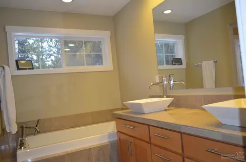17481 Killdeer Dr, Bend, OR 97707 photo 19