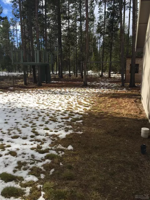 51365 Evans Way, La Pine, OR 97739 photo 4