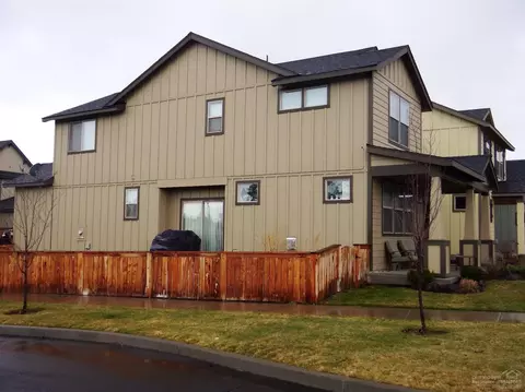 20547 Avro Pl, Bend, OR 97701 photo 9
