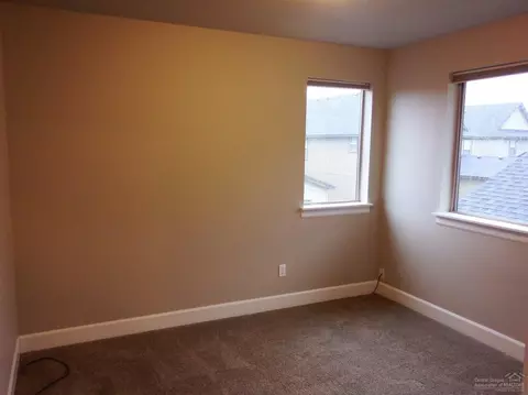 20547 Avro Pl, Bend, OR 97701 photo 11