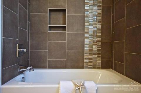 60867 Garrison Dr, Bend, OR 97702 photo 16
