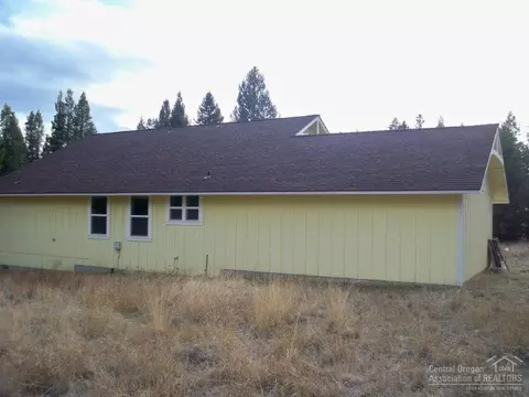 52835 Timber Lane Loop, La Pine, OR 97739 photo 2