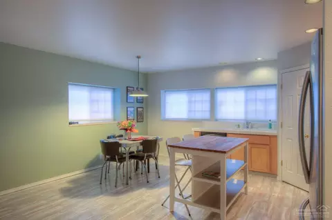153 SW 17th St #2, Bend, OR 97701 photo 4