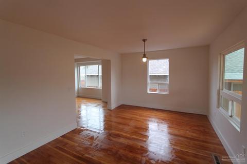 20671 Cooley Rd, Bend, OR 97701 photo 9