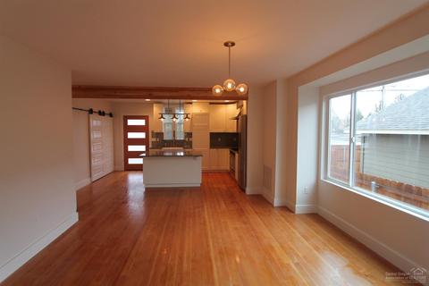 20671 Cooley Rd, Bend, OR 97701 photo 3