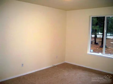 53910 NW 7th St, La Pine, OR 97739 photo 5