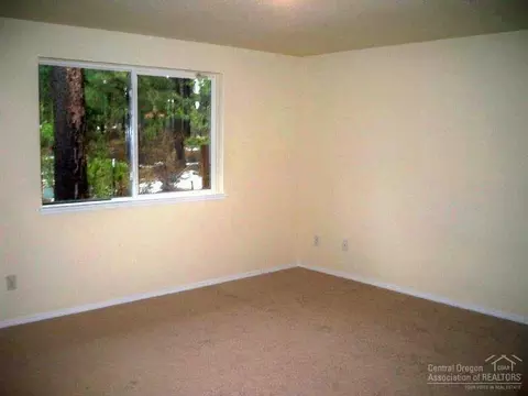 53910 NW 7th St, La Pine, OR 97739 photo 7