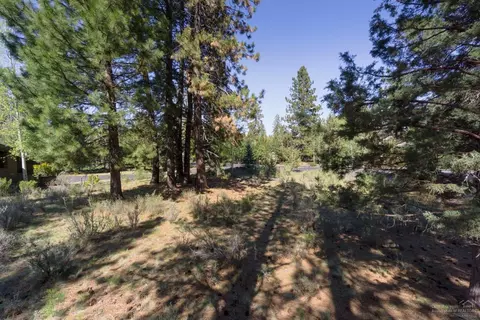 61746 Tam Mcarthur Loop, Bend, OR 97702 photo 6