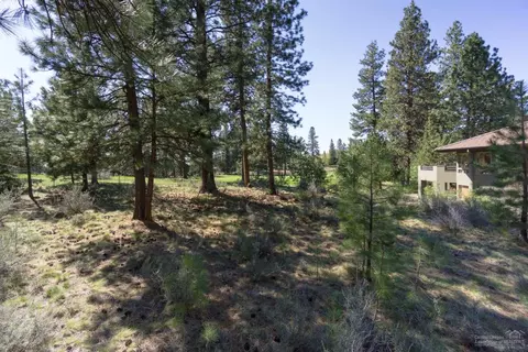 61746 Tam Mcarthur Loop, Bend, OR 97702 photo 7