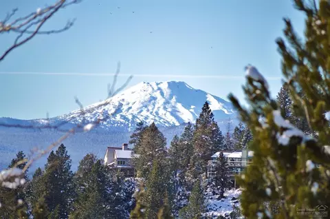 1038 NW Stonepine Dr, Bend, OR 97701 photo 1