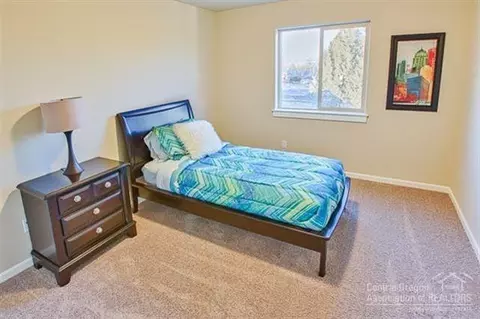 20856 Gateway Dr, Bend, OR 97702 photo 11