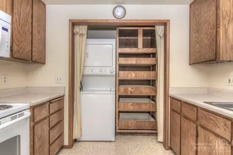 2430 NE Ocker Dr, Bend, OR 97701 photo 11