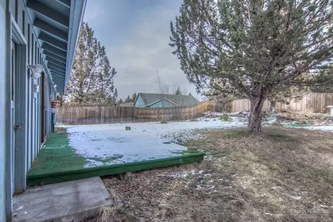 2430 NE Ocker Dr, Bend, OR 97701 photo 18
