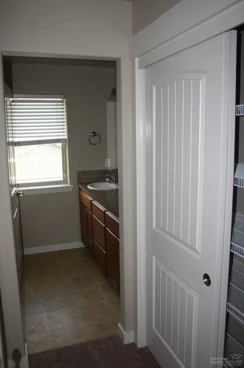 63220 Lancaster St, Bend, OR 97701 photo 11