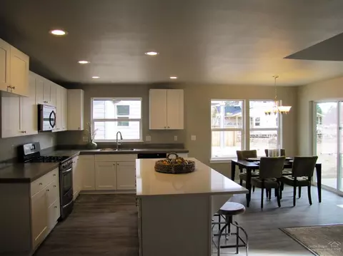 20780 SE Shea Ct, Bend, OR 97702 photo 5