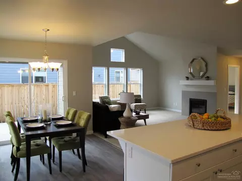20780 SE Shea Ct, Bend, OR 97702 photo 9