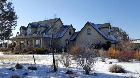 23511 Ten Barr Trl, Bend, OR 97701 photo 1