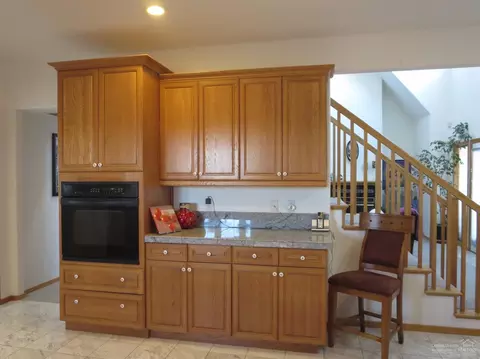 23511 Ten Barr Trl, Bend, OR 97701 photo 5