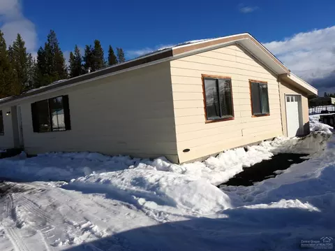 10437 Split Rail Rd, La Pine, OR 97739 photo 13