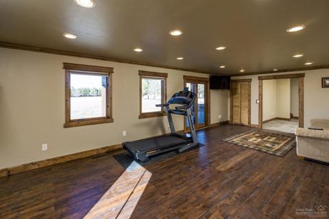 65025 Hunnell Rd, Bend, OR 97701 photo 9