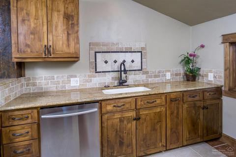 65025 Hunnell Rd, Bend, OR 97701 photo 7