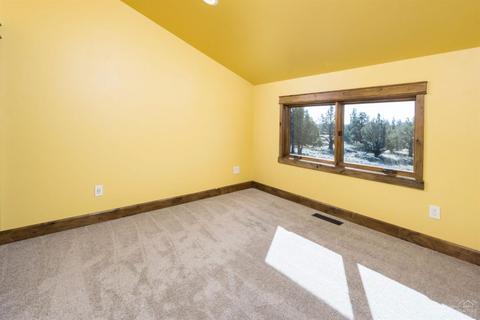 65025 Hunnell Rd, Bend, OR 97701 photo 15