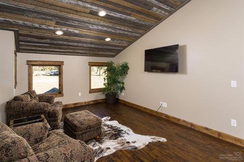 65025 Hunnell Rd, Bend, OR 97701 photo 5