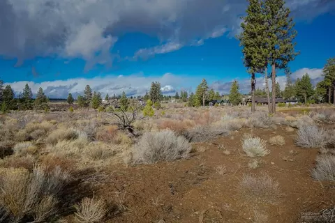 19336 Seaton Loop, Bend, OR 97702 photo 11