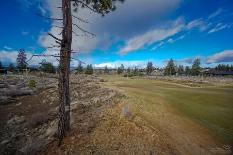 19336 Seaton Loop, Bend, OR 97702 photo 7