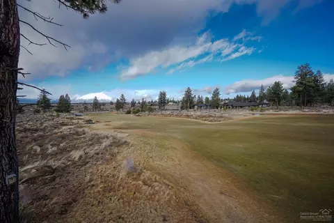 19336 Seaton Loop, Bend, OR 97702 photo 8