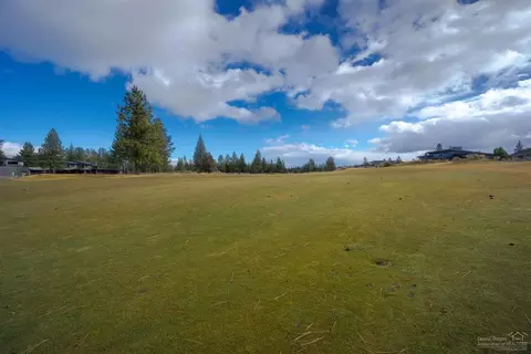 19336 Seaton Loop, Bend, OR 97702 photo 5