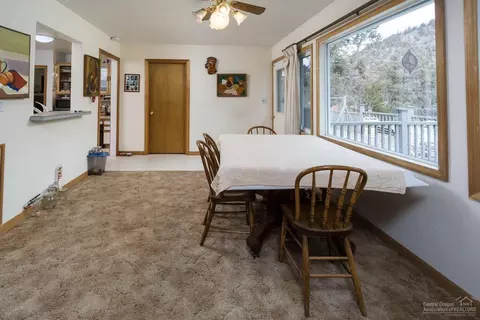 664 NE 12th St, Bend, OR 97701 photo 11