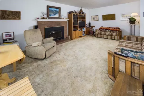 664 NE 12th St, Bend, OR 97701 photo 18