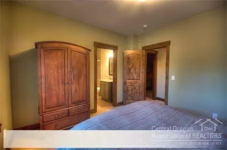 57012 Dancing Rock Loop Loop, Bend, OR 97707 photo 9