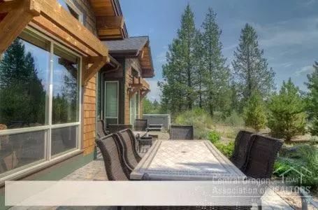57012 Dancing Rock Loop Loop, Bend, OR 97707 photo 16