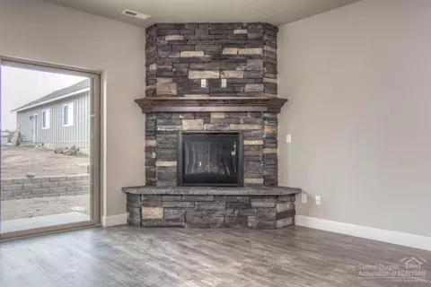 62911 Daniel Rd, Bend, OR 97701 photo 5