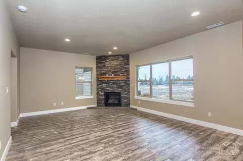 21347 Brooklyn Pl, Bend, OR 97701 photo 6
