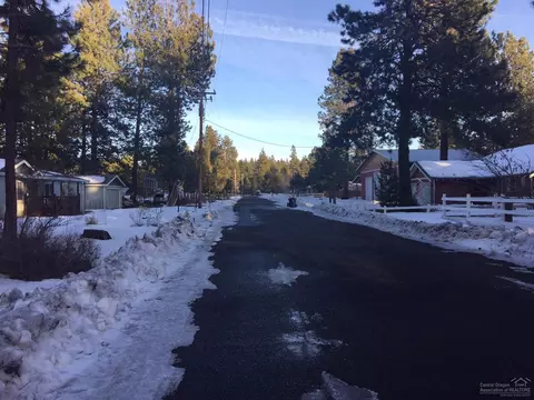 19480 Comanche Ln, Bend, OR 97702 photo 23