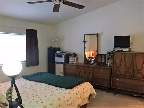19480 Comanche Ln, Bend, OR 97702 photo 11