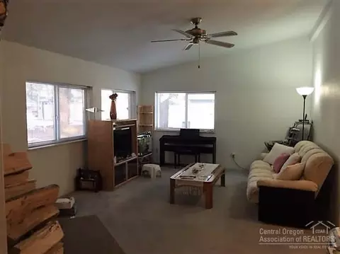 19480 Comanche Ln, Bend, OR 97702 photo 7